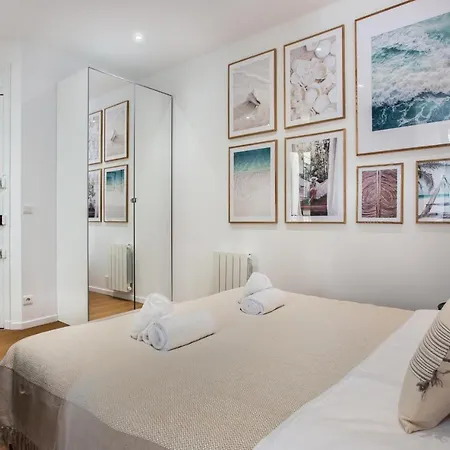 Luxury Flat - Eiffel Tower Apartmanhotel *